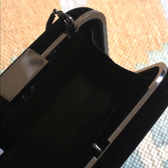 NWT Vince Camuto Velvet Embroidered Clutch - Picture 2 of 4